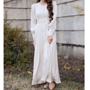 Holiday In Vienna Maxi- Dress - Dainty Jewells 2021 Coll.